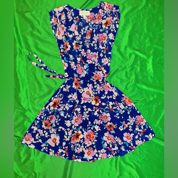 Yumi Kim 100% Silk Floral Blue Wrap Dress size XS - Picture 3 of 8